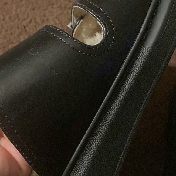 Alexander McQueen shearling slide sandals. - Picture 12 of 14